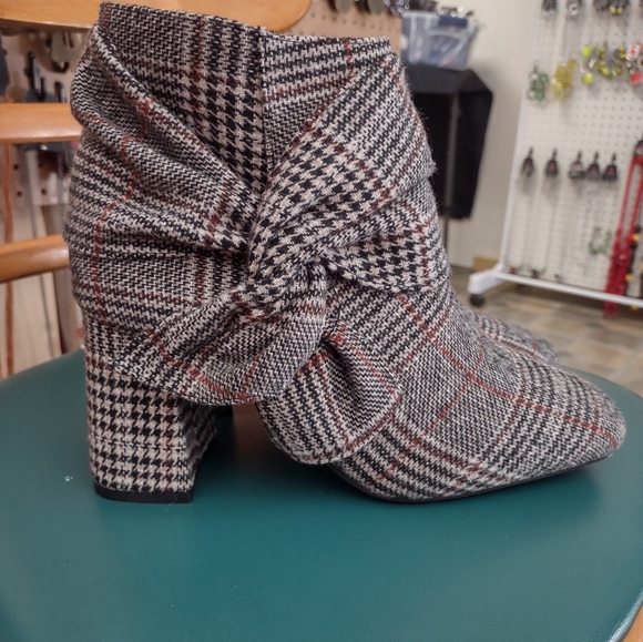 Ladies shoes - Picture 2 of 4